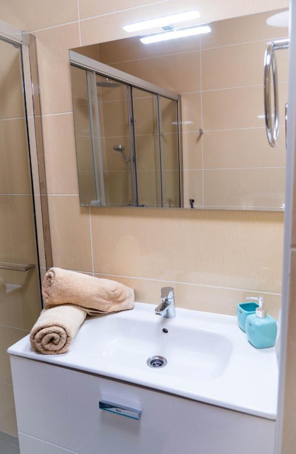 شقة بلايا بلانكا  في Apartamento Bissau المظهر الخارجي الصورة